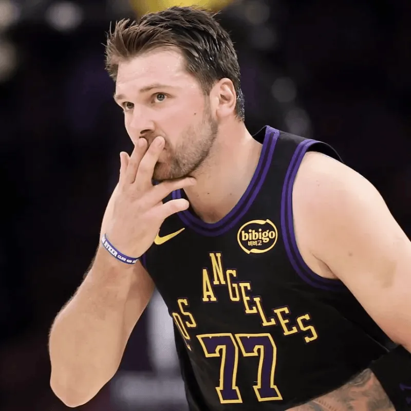 奇异果体育app-现役最快15000分:东契奇、詹姆斯、杜兰特、米切尔、布克